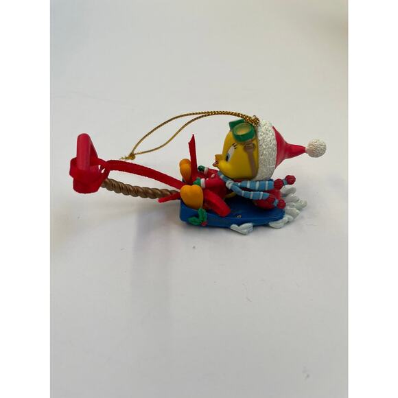 Sledding Tweety Bird ornament - Picture 2 of 4
